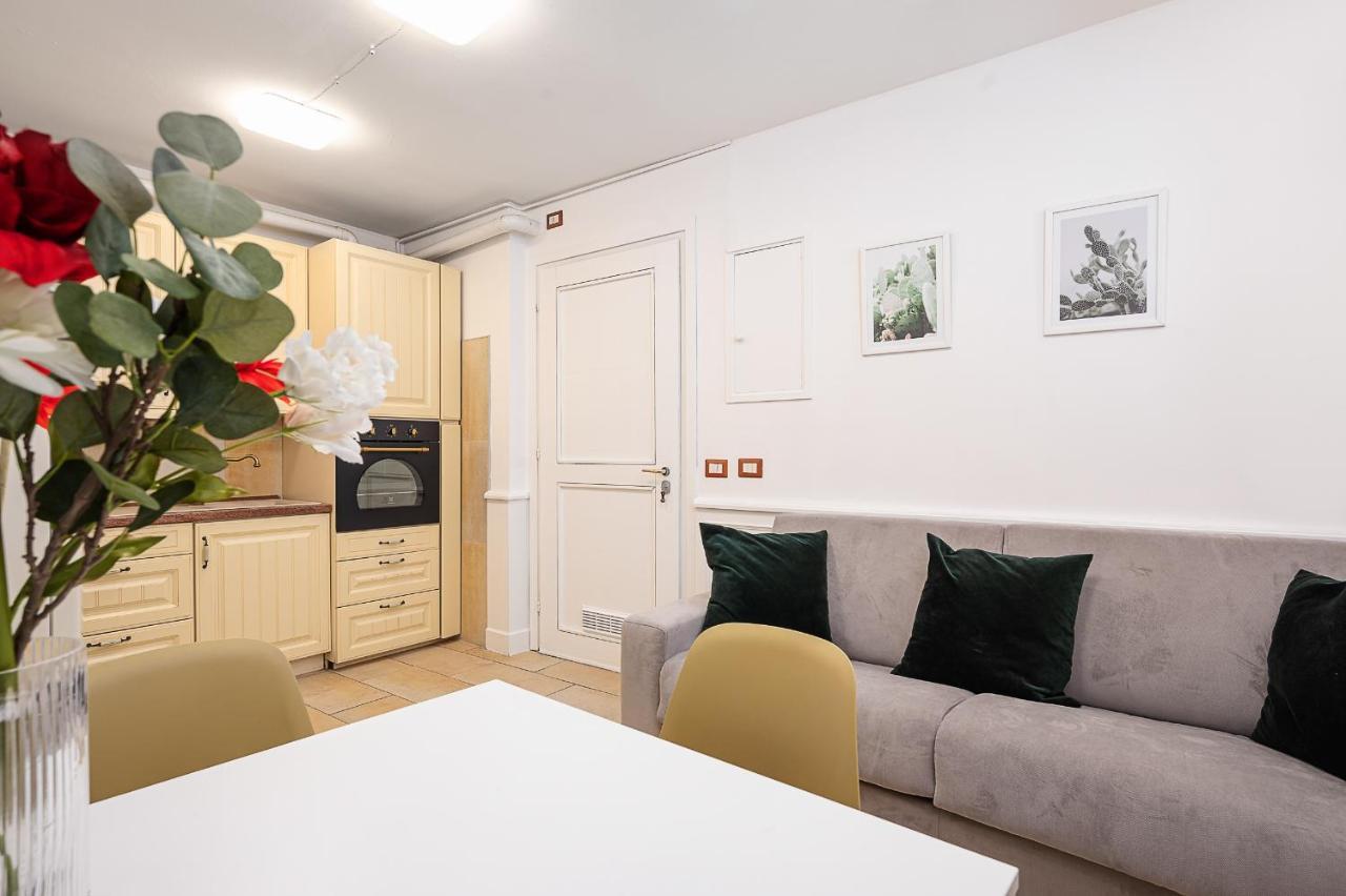 Italianway - Disciplini 4 Appartement Milaan Buitenkant foto